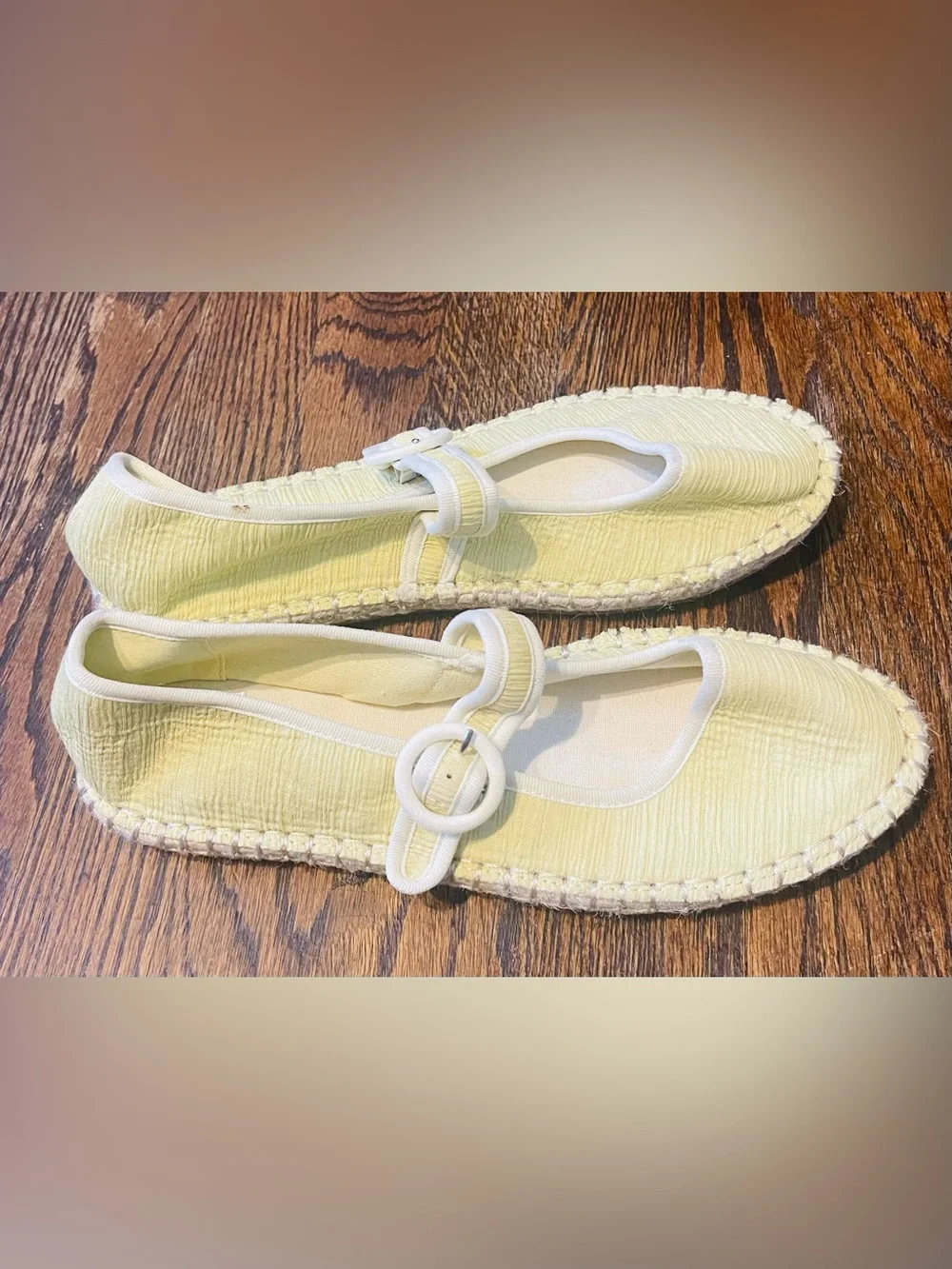 CL by Laundry women’s casual Pale Yellow Mary Jane Espadrille Flats size 11